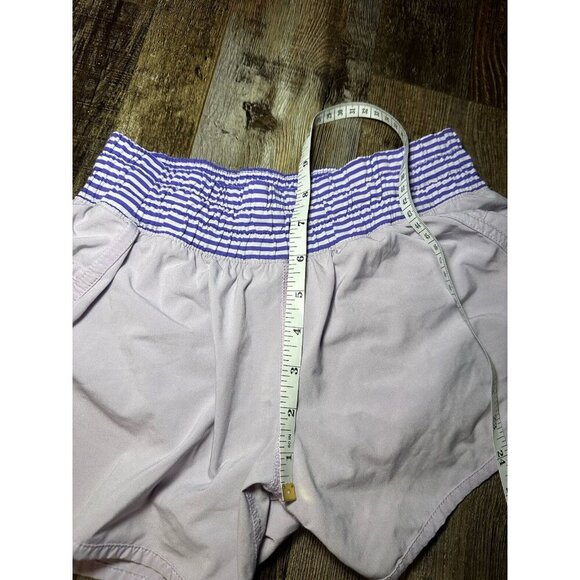 Lululemon Purple Tracker Shorts Size 6 - Picture 5 of 5